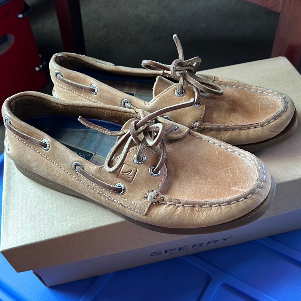 Woman’s Sperrys